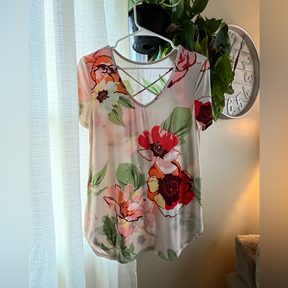 Floral Short Sleeve Blouse